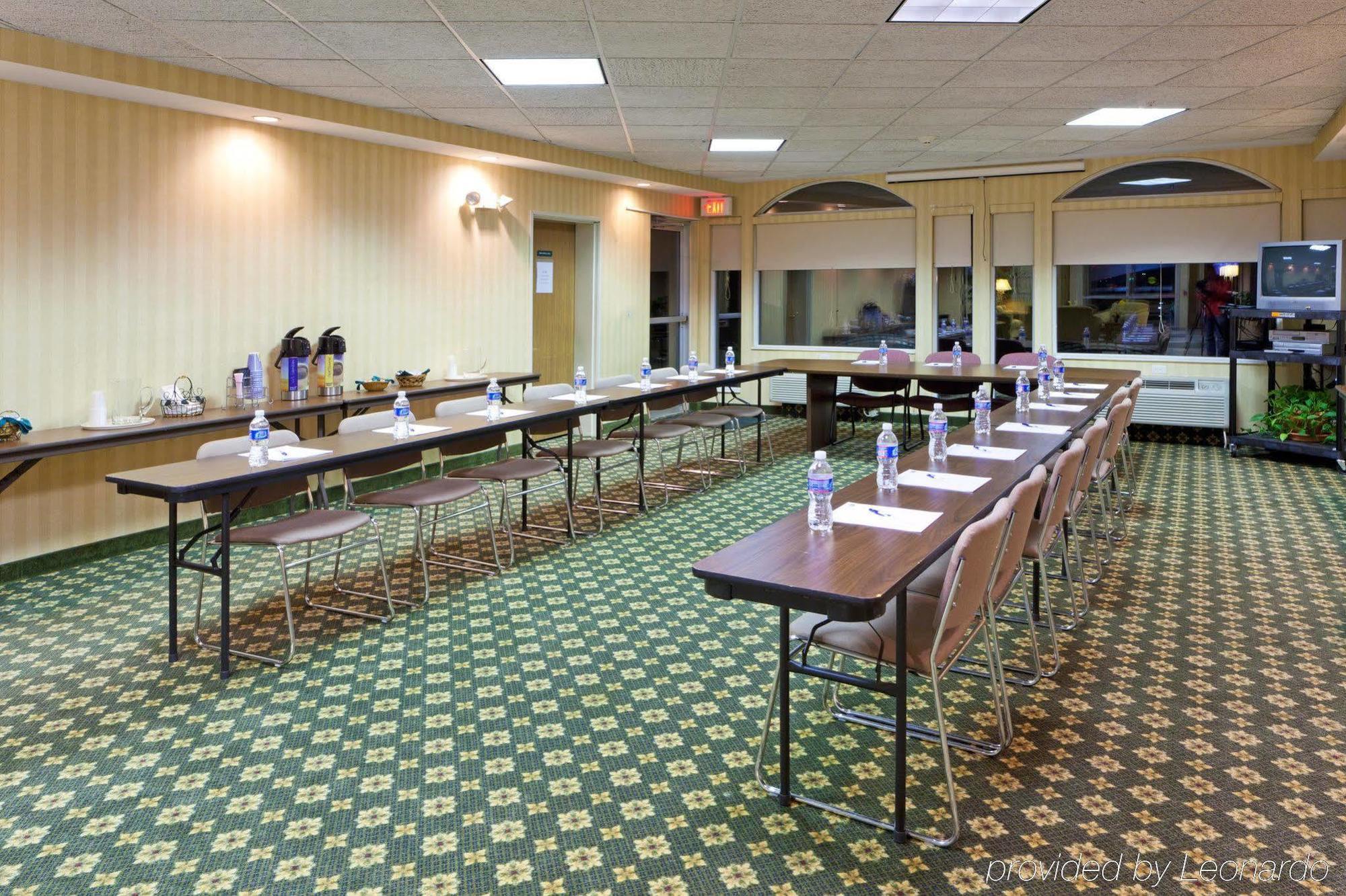 Holiday Inn Express Irwin Pa Tpk Exit 67 By Ihg Exterior photo
